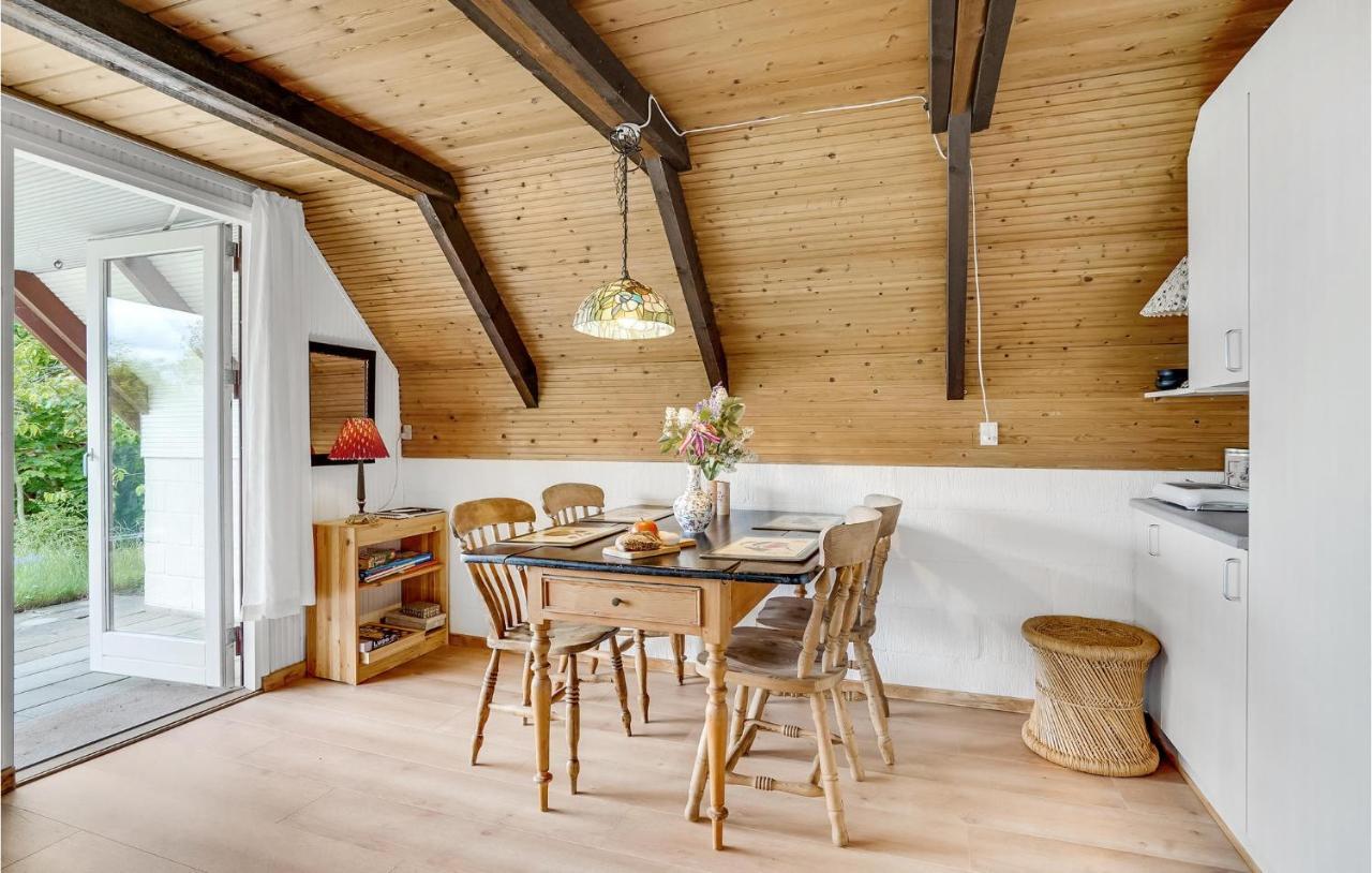 Amazing Home In Logstrup With Kitchen Eksteriør bilde